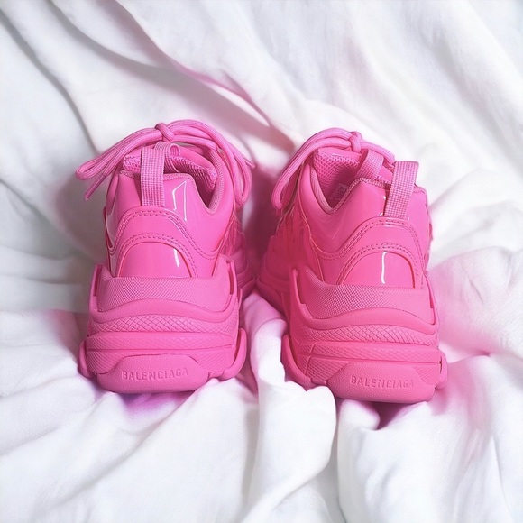 Barbie Pink BALENCIAGA Triple S - Shiny Latex Pink Rubber - Size EUR 36 / Size 6 - Picture 2 of 15